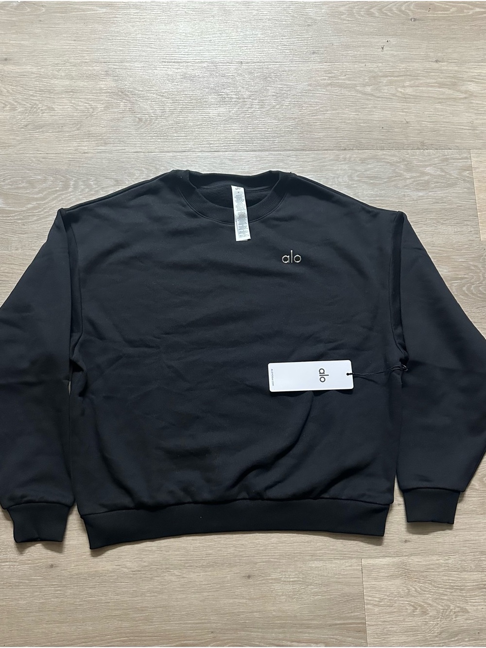 ALO Yoga Men's Black Crewneck Sweatshirt